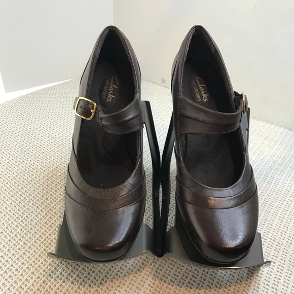 Clarks Shoes - CLARKS WOMEN BENDABLE BROWN LEATHER PUMP SHOES SIZE 9M